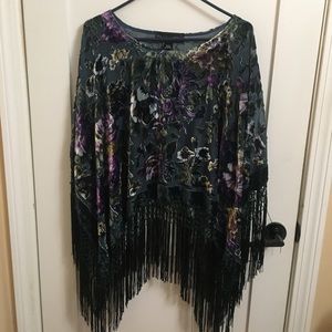 Velvet poncho with fringe